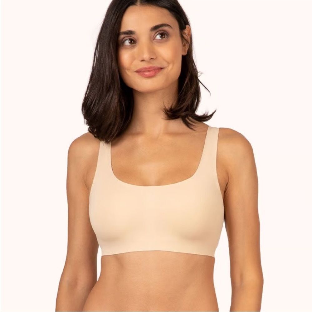 Lively The Sleek Scoop Bralette Size Small - 32C, 32D, 34A, 34B